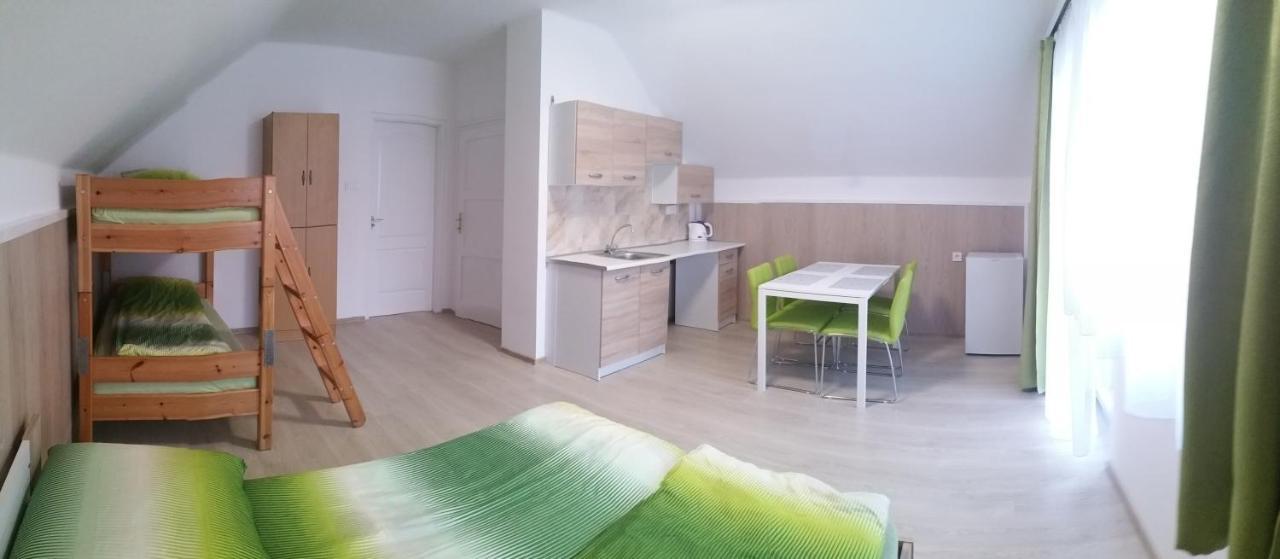 Elza Vendeghaz Appartement Sárospatak Buitenkant foto
